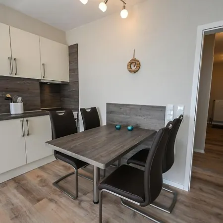 Haus Am Deich 14 アパート