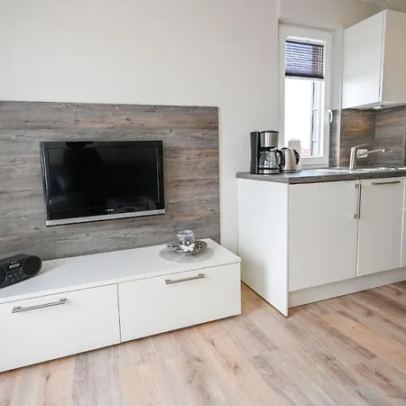 Haus Am Deich 14 アパート